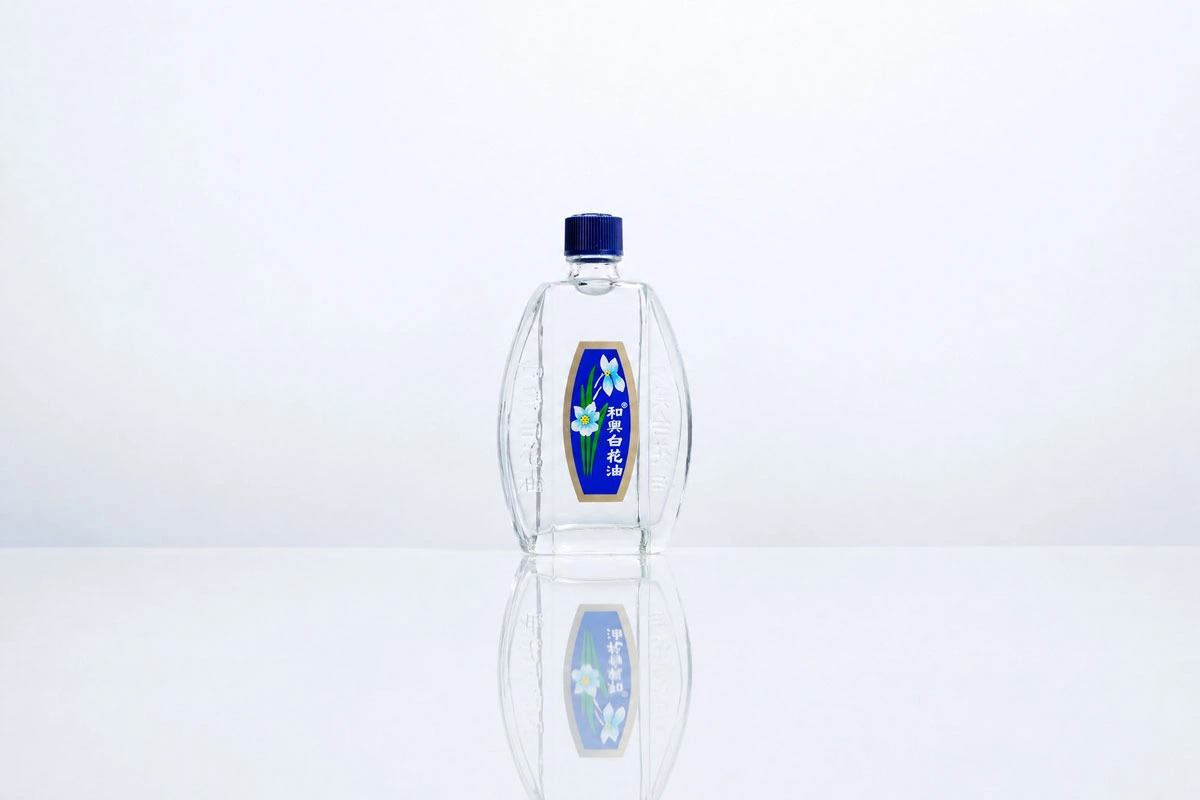 white_flower_oil_bottle_product_shot